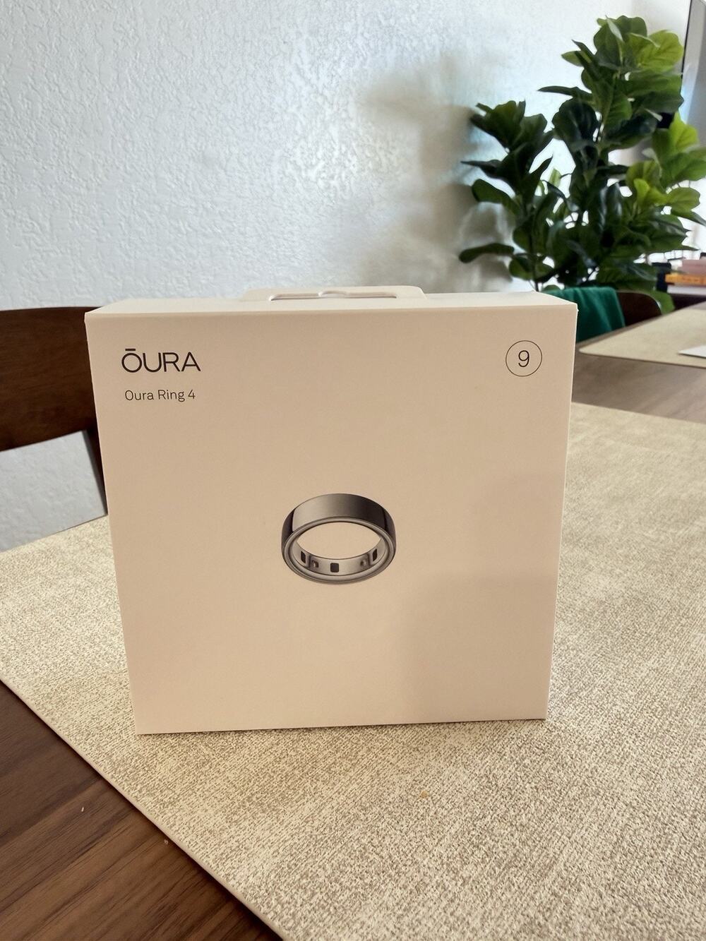 Oura Ring 4 - Smart Ring (Gen 4) - Silver - Size 9 - New and Sealed